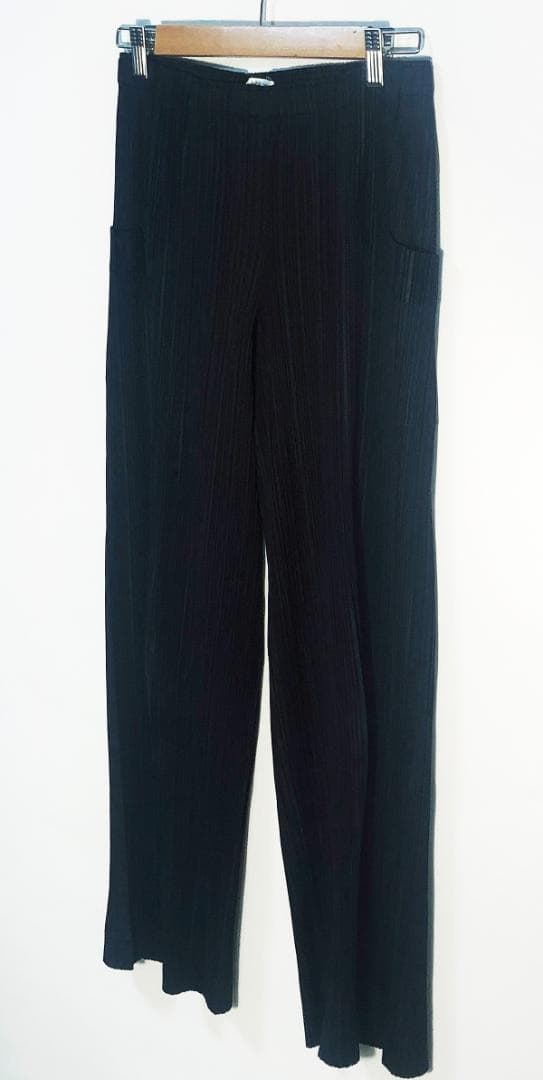 ふじゆきプリーツプリーズ イッセイミヤケ パンツ/ボトムス ベルトループ付