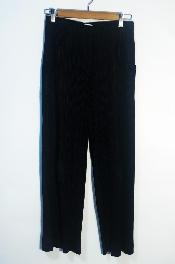 ふじゆきプリーツプリーズ イッセイミヤケ パンツ/ボトムス ベルトループ付