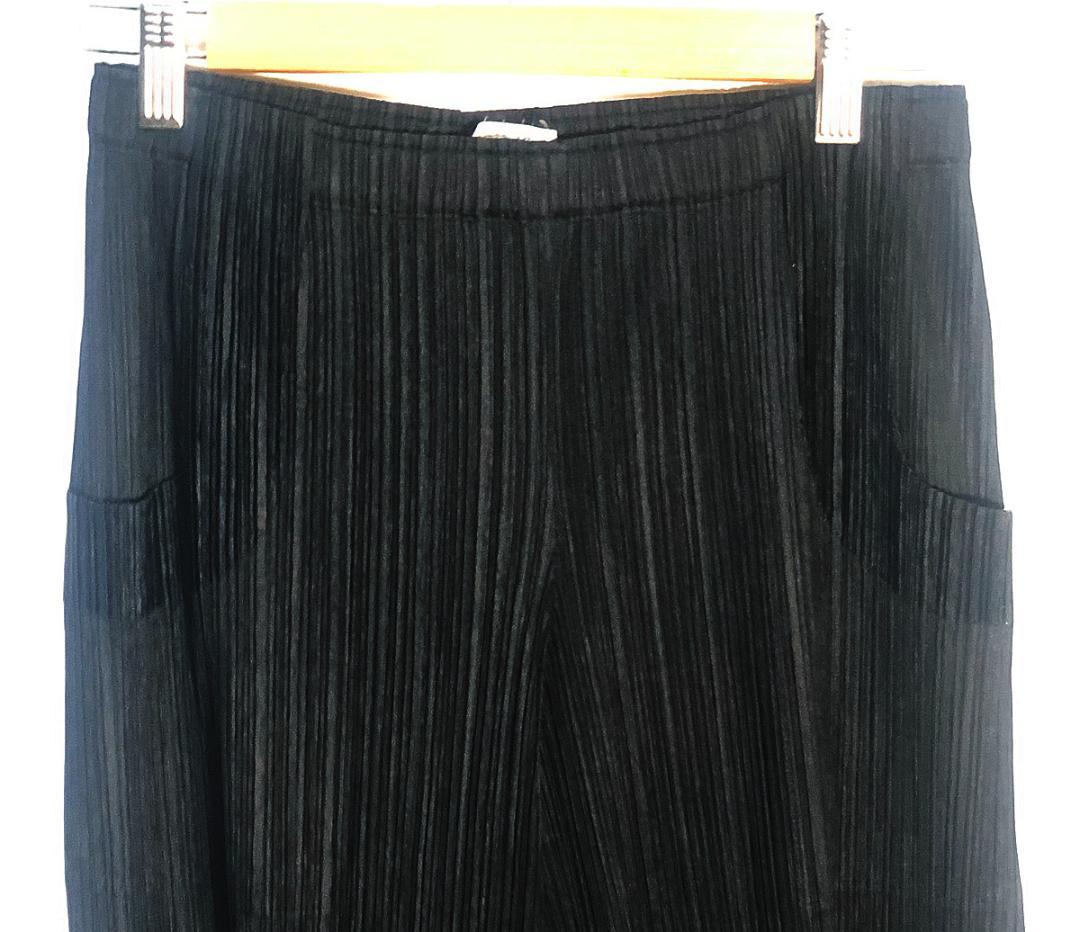 ふじゆきプリーツプリーズ イッセイミヤケ パンツ/ボトムス ベルトループ付