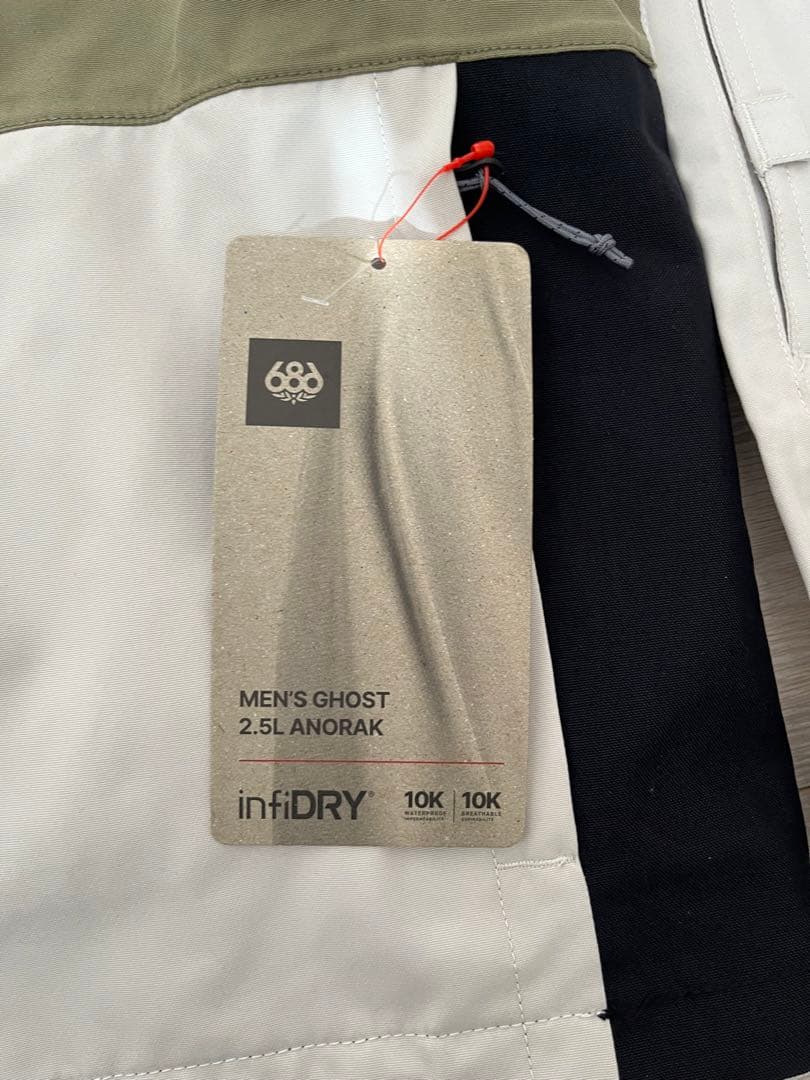 686（シックスエイトシックス）のスノーボードウェアセットアップ　新品未使用　L