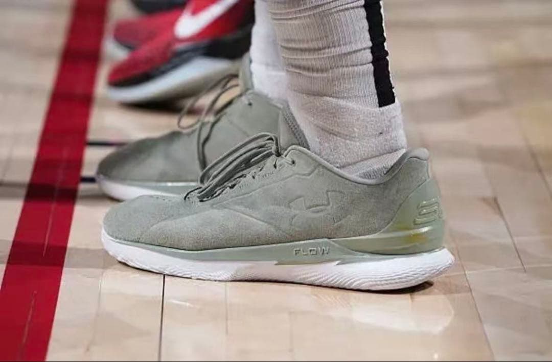 Under Armour Curry 1 LOW FLOTRO NBA カリー