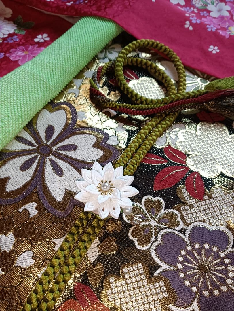 振袖フルセット　現代　華やか　やや小柄　正絹　金駒刺繍　赤　裄66