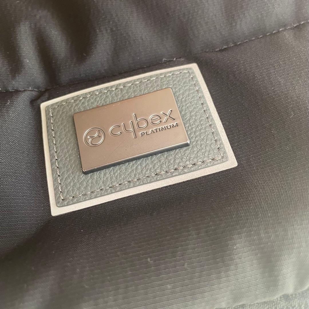 Cybex フットマフ　ブラック