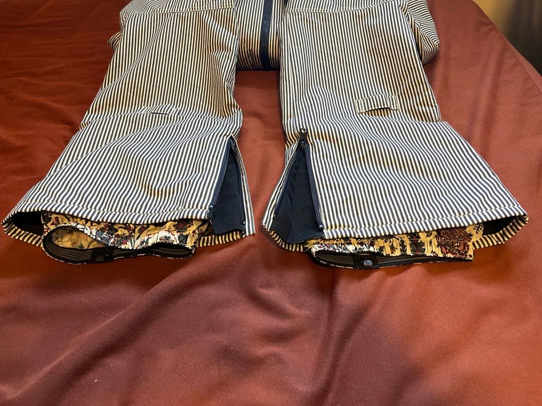 BURTON バートン スノーボード ウェア　未使用品