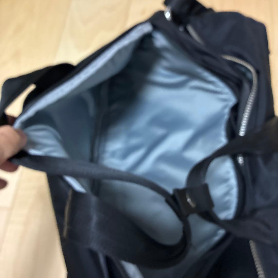 Lululemon ブラック ボストンバッグ