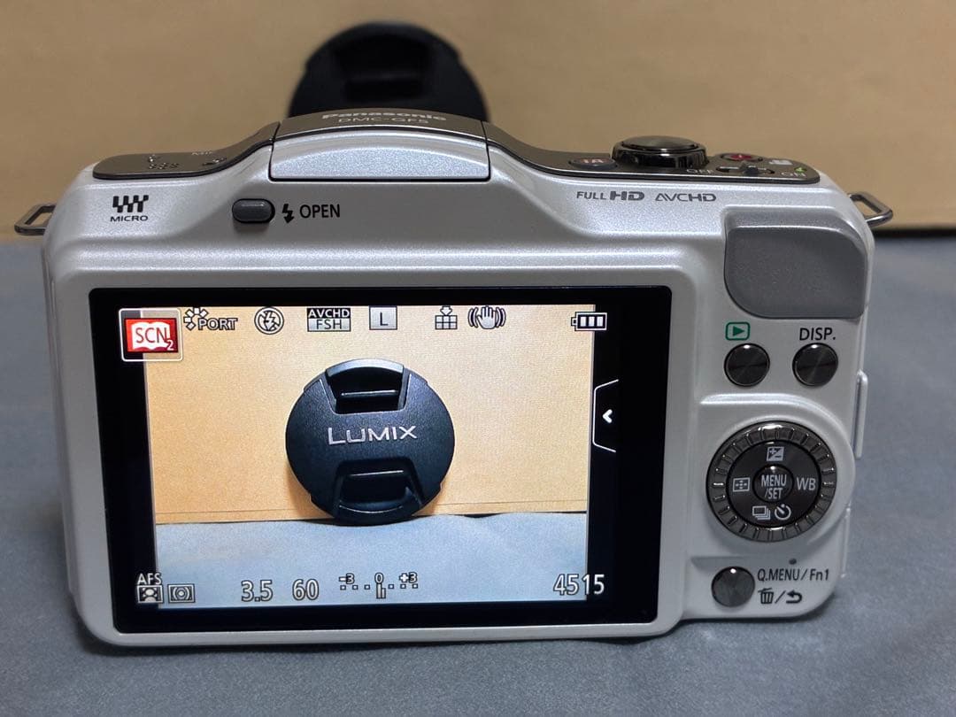 デジタルカメラ Panasonic Lumix GF5
