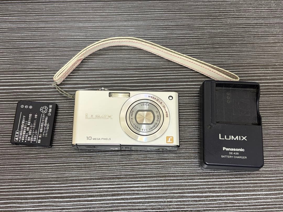 Panasonic LUMIX DMC-FX35 パナソニック ホワイト