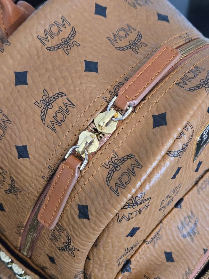 MCMヴィセトス スターク バックパック ベージュ