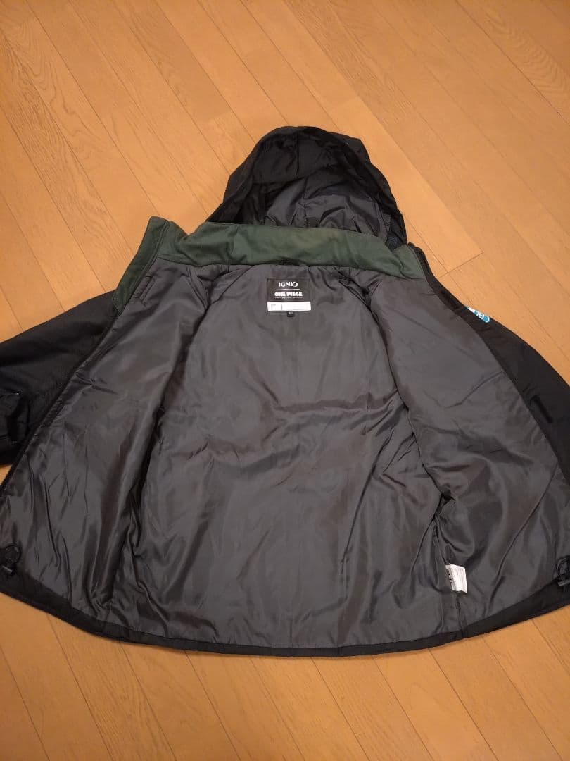 【先着】160cmスキーウェア上下 スノーブーツ グローブ 4点セット