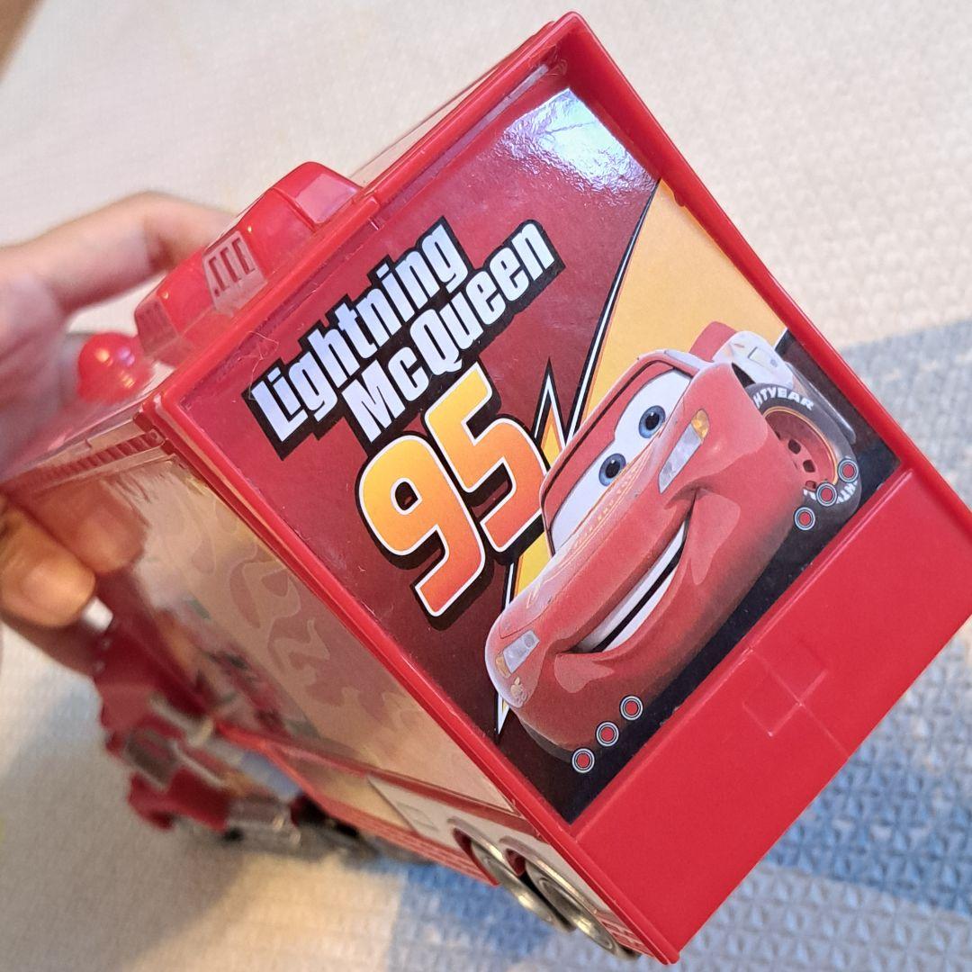 ミニミニカーズ　ライトニング・マックィーン トレーラーセット　ミニカー10台