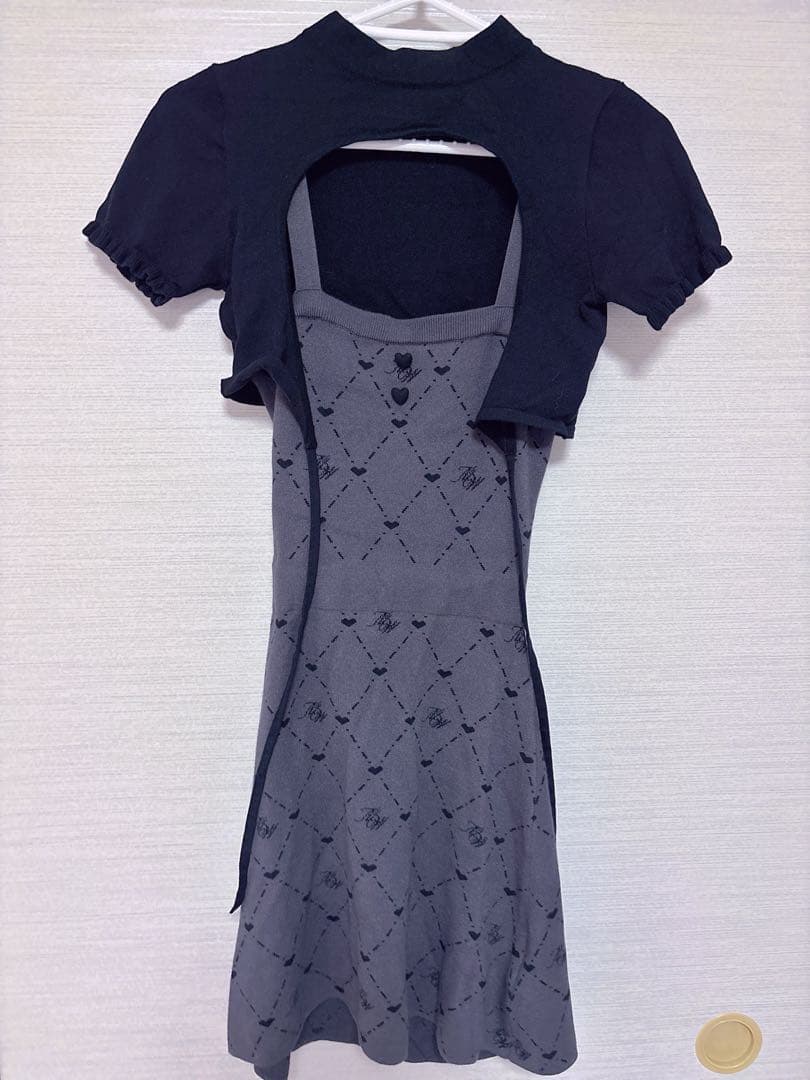 ハニミュ HWモノグラムアンサンブルワンピース