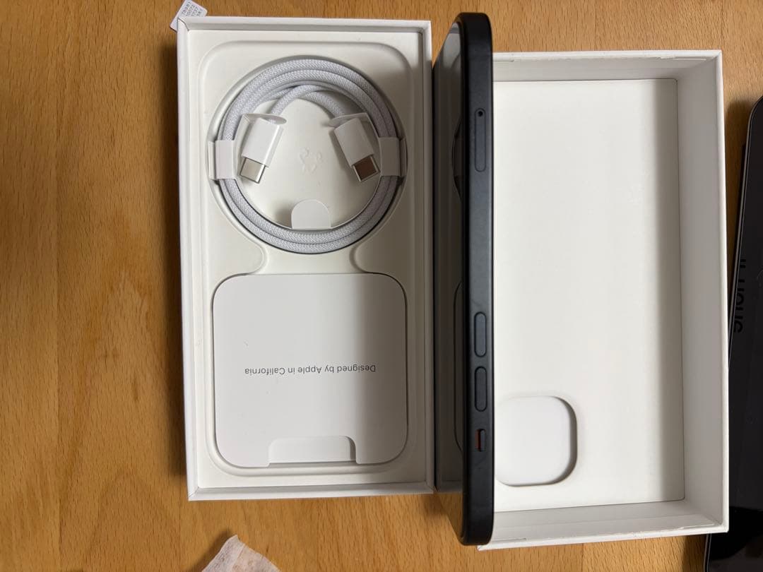 iPhone15 128GBブラック 本体　SIMフリー　ios26