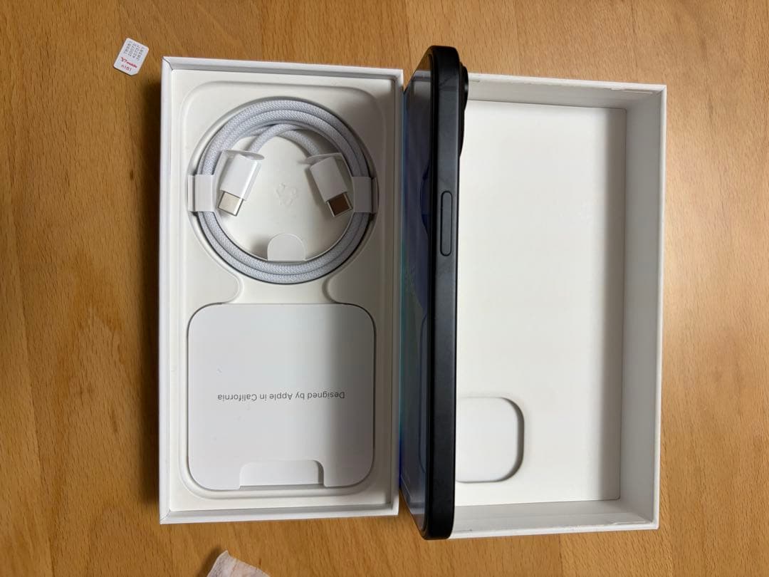 iPhone15 128GBブラック 本体　SIMフリー　ios26