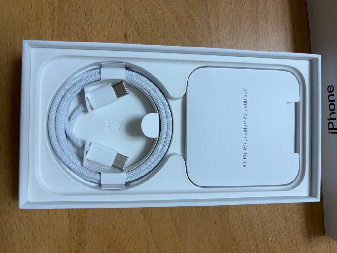 iPhone15 128GBブラック 本体　SIMフリー　ios26