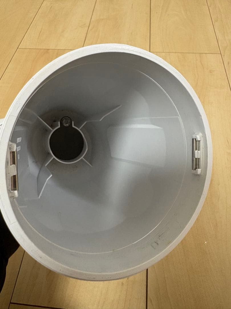 マキタ 掃除機 CL108FD フルセット（バッテリー・急速充電器付）動作良好