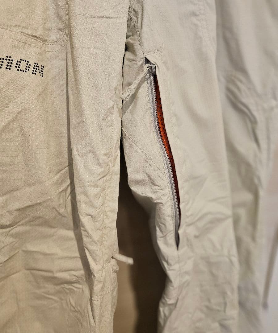 サロモン☆スノボー☆スキー☆スノーウェアー☆美品