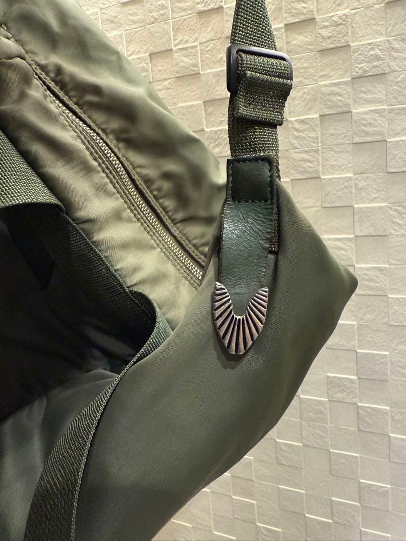 【希少】トーガ プルラ TOGA PULLA PORTER ボンサック カーキ