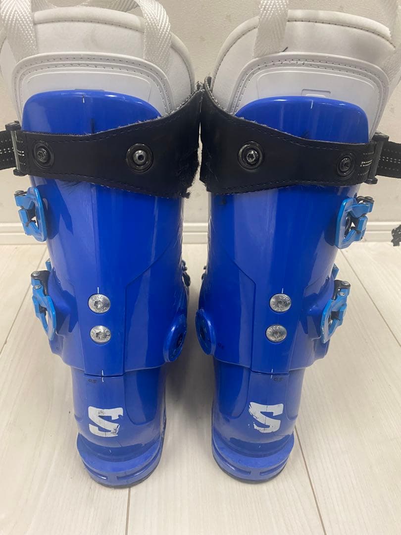 SALOMON ブーツ　130 極美品