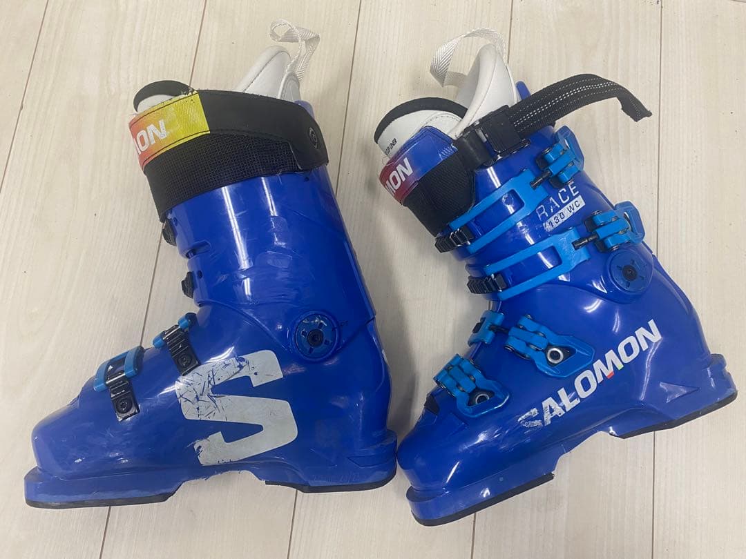 SALOMON ブーツ　130 極美品