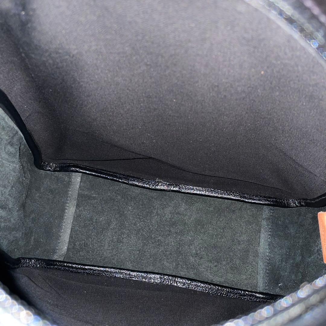 ひろみ【未使用級】IL BISONTE リュック レザー ブラック 現行