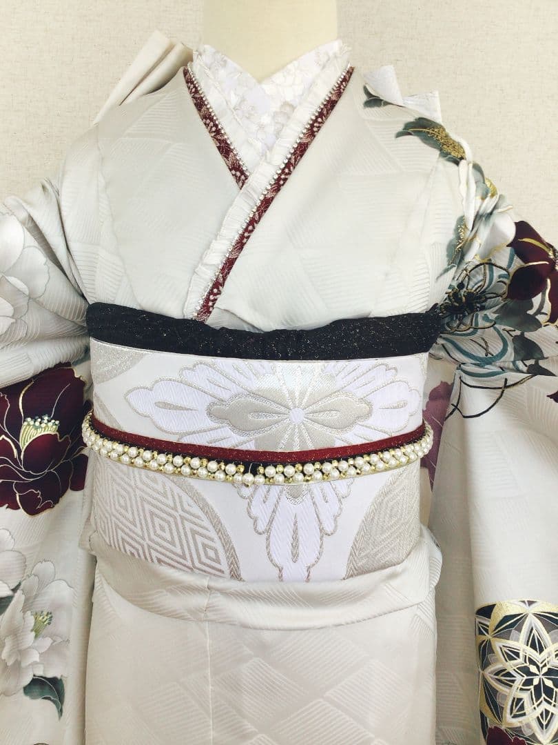 椿に松竹梅の上品な古典振袖フルセット