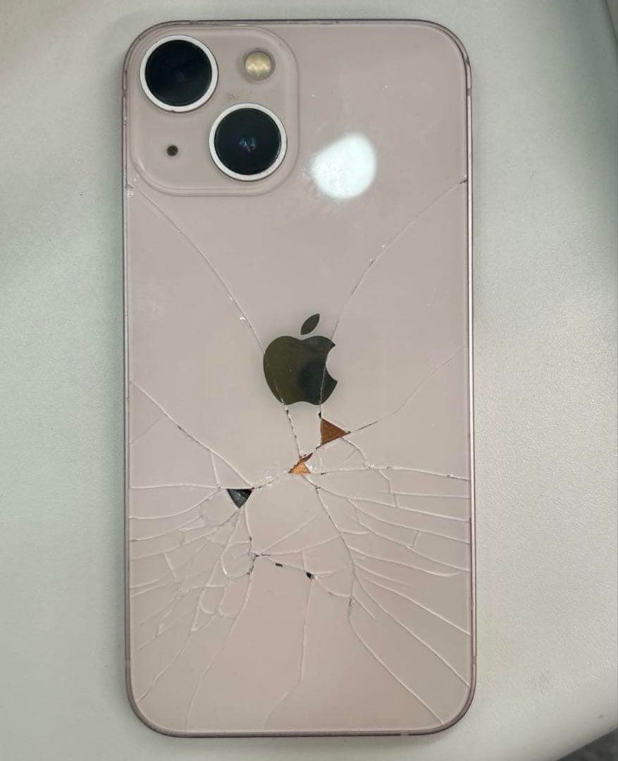 Apple iPhone 13 mini 本体 背面ひび割れ ピンク