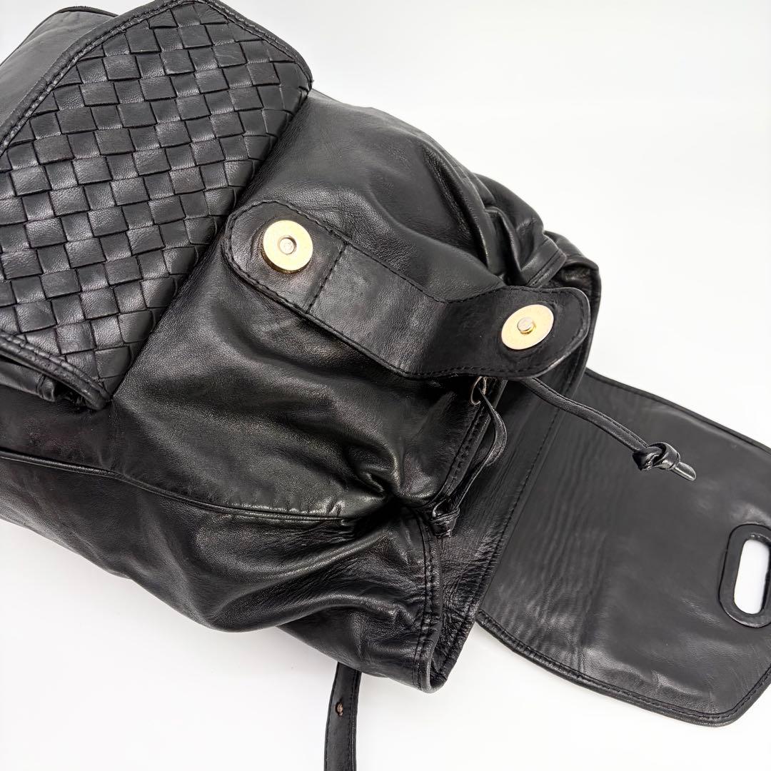 【良品】ボッテガヴェネタ イントレチャート ブラック オールレザーリュック