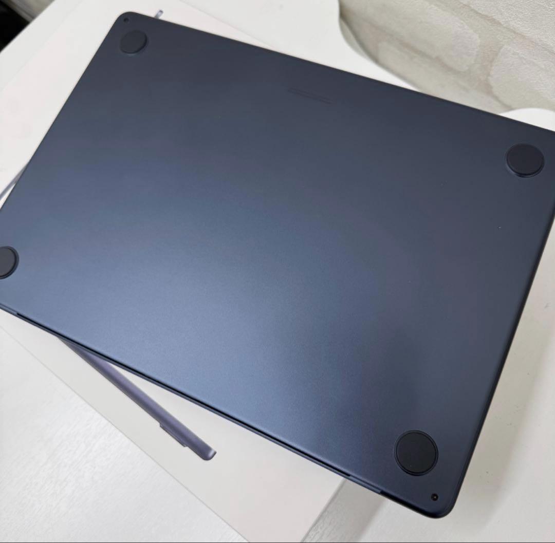 【nun】MacBook Air M4 ミッドナイト