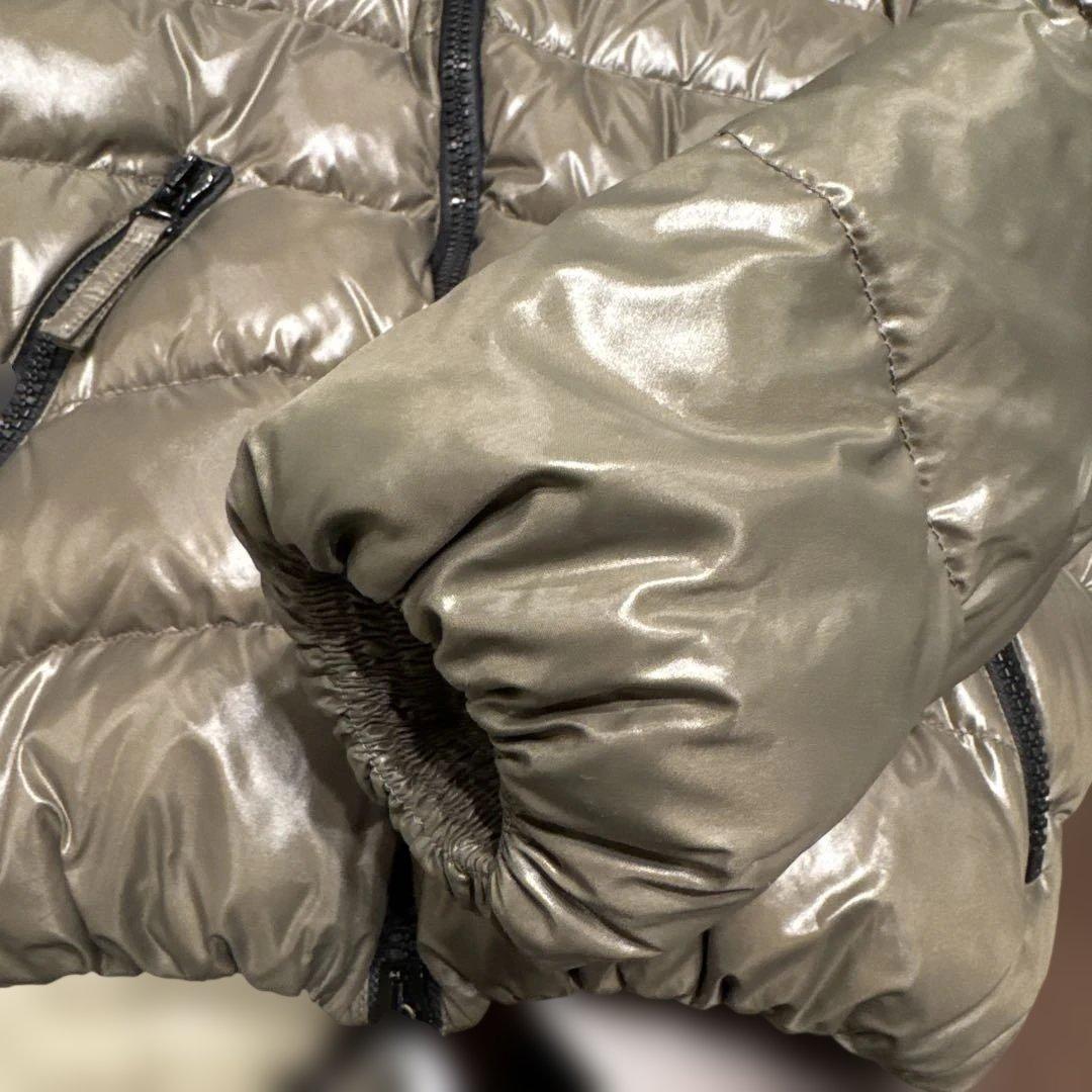 【美品】DUVETICA DIONISIOデュベティカ　ディオニシオ46 カーキ