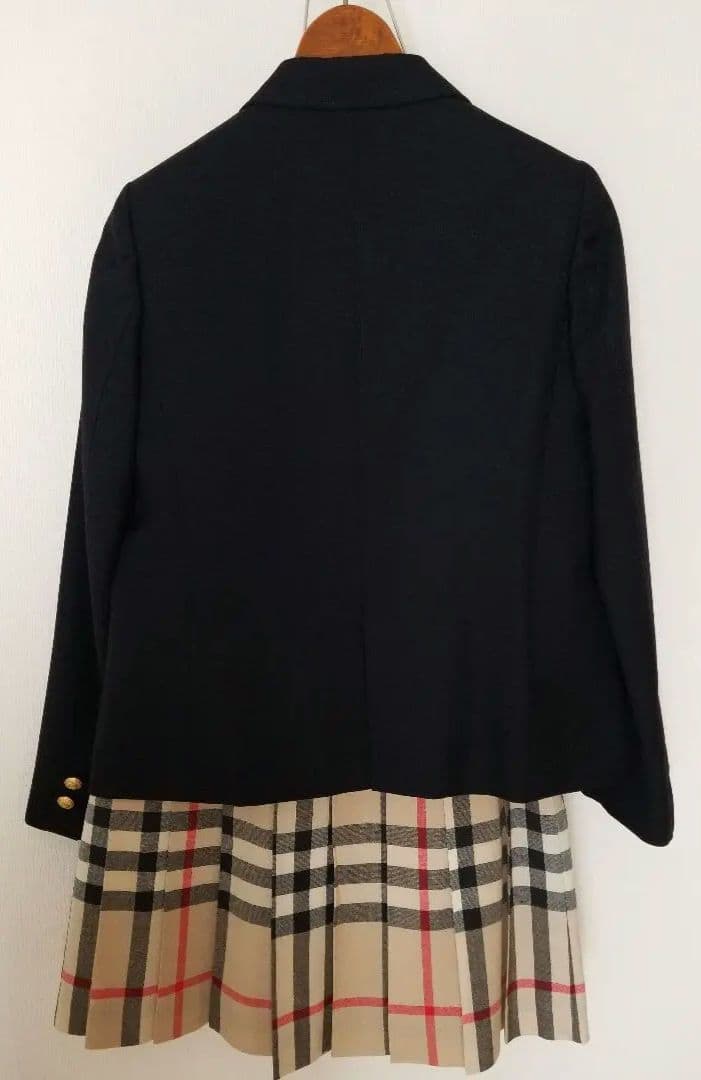 バーバリージャケットスカートセット2点 ベージュスカート ブレザー美品150