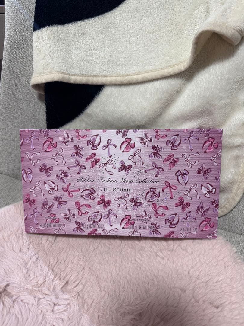 JILLSTUARTジルスチュアート　リボンファッションショー　クリスマスコフレ