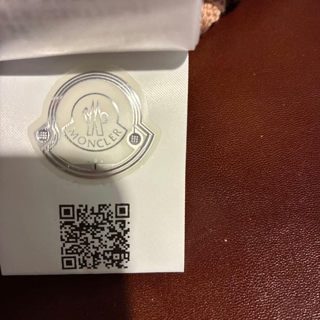 美品！MONCLER ファー付きニット帽