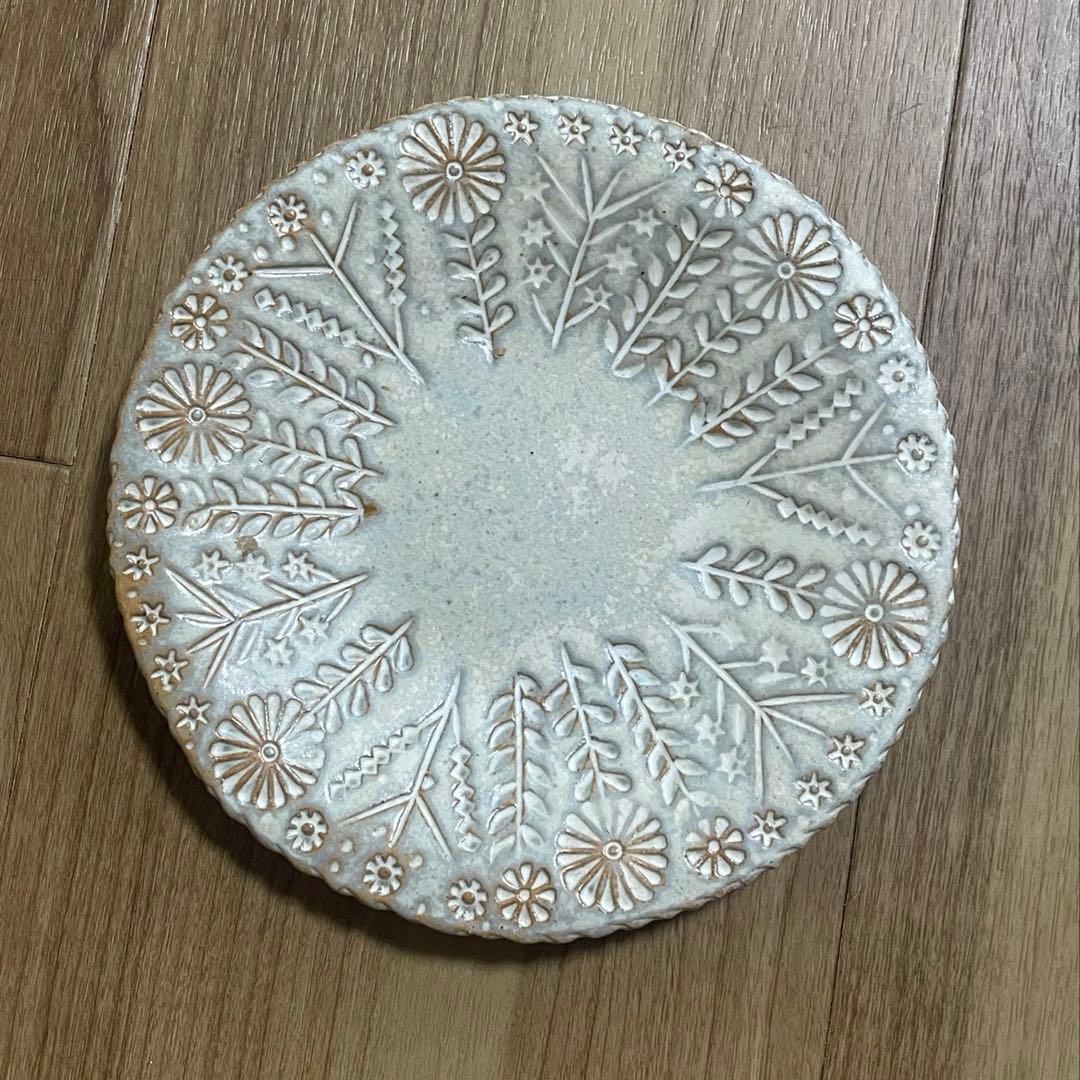 鹿児島睦さん　花　フラワー 植物 ボタニカル 型押し プレート　皿