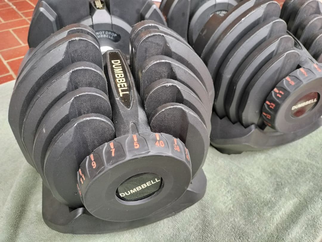 DUMBBELL 可変式ダンベル 最大40kg 片側B