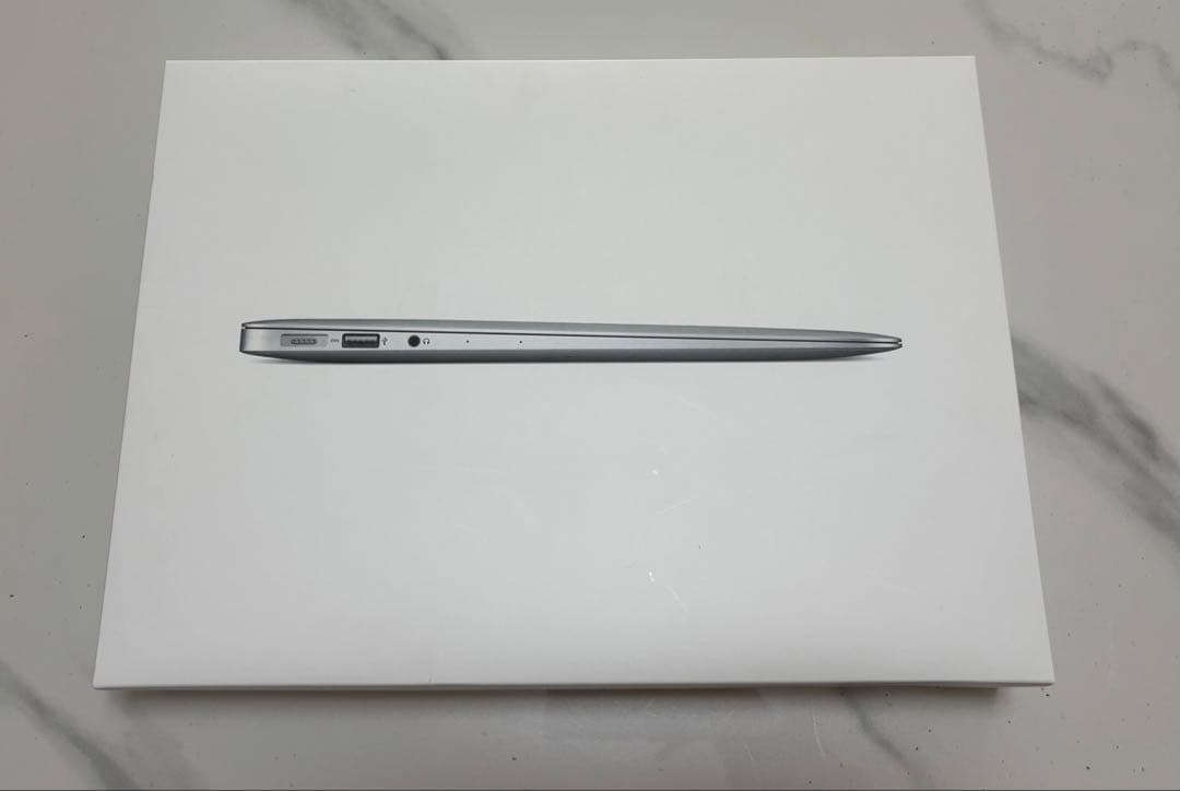 【箱付き】MacBook Air(13インチ,2017)