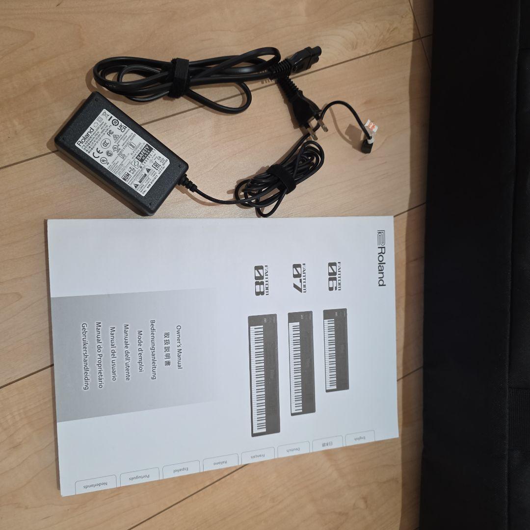 Roland Fantom06 シンセサイザー アダプター 取扱説明書 ケース