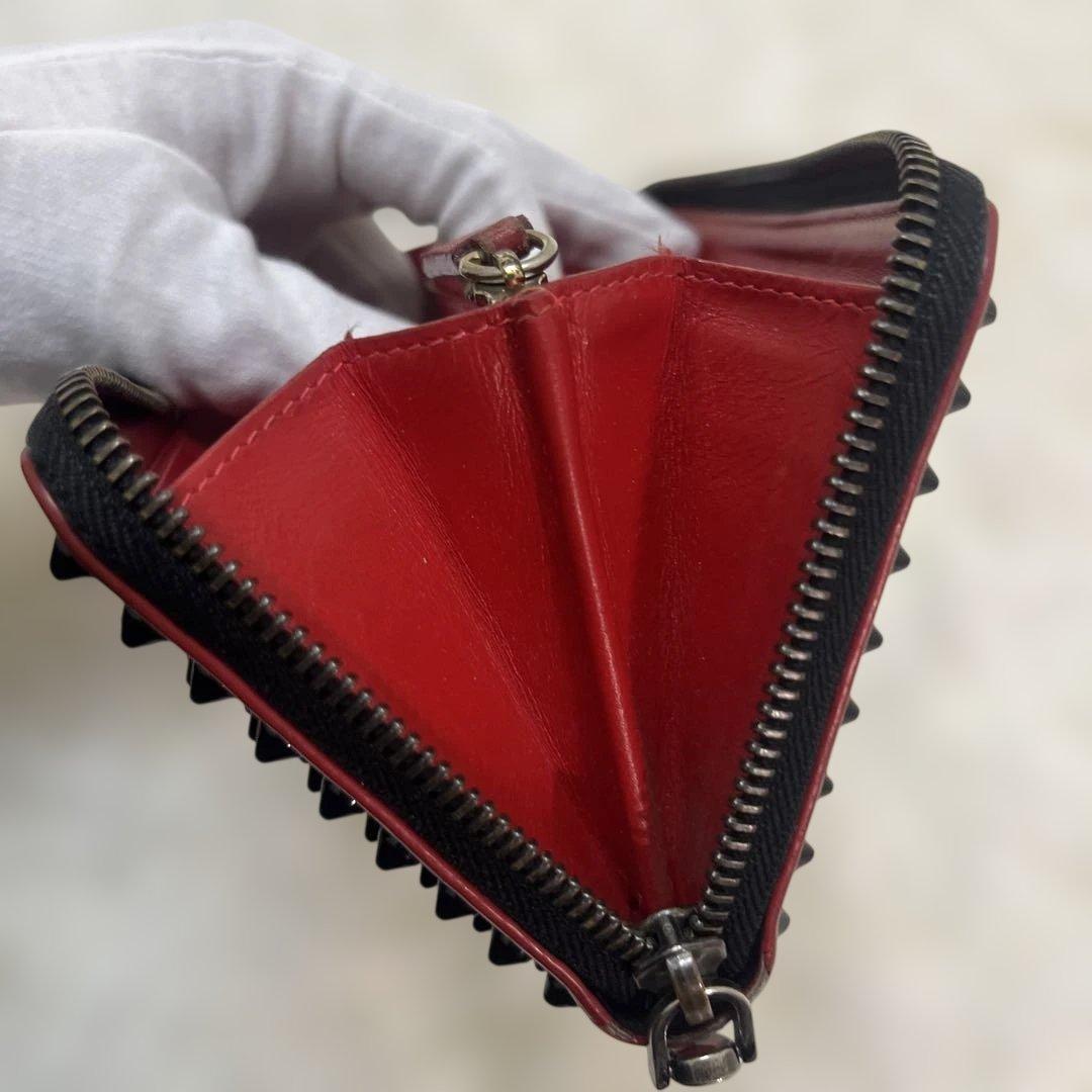 ルブタン スタッズ　ブラック　レッド　長財布　パネトーネ