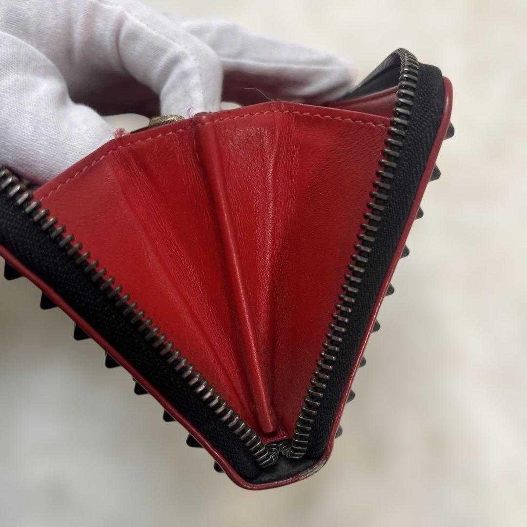 ルブタン スタッズ　ブラック　レッド　長財布　パネトーネ