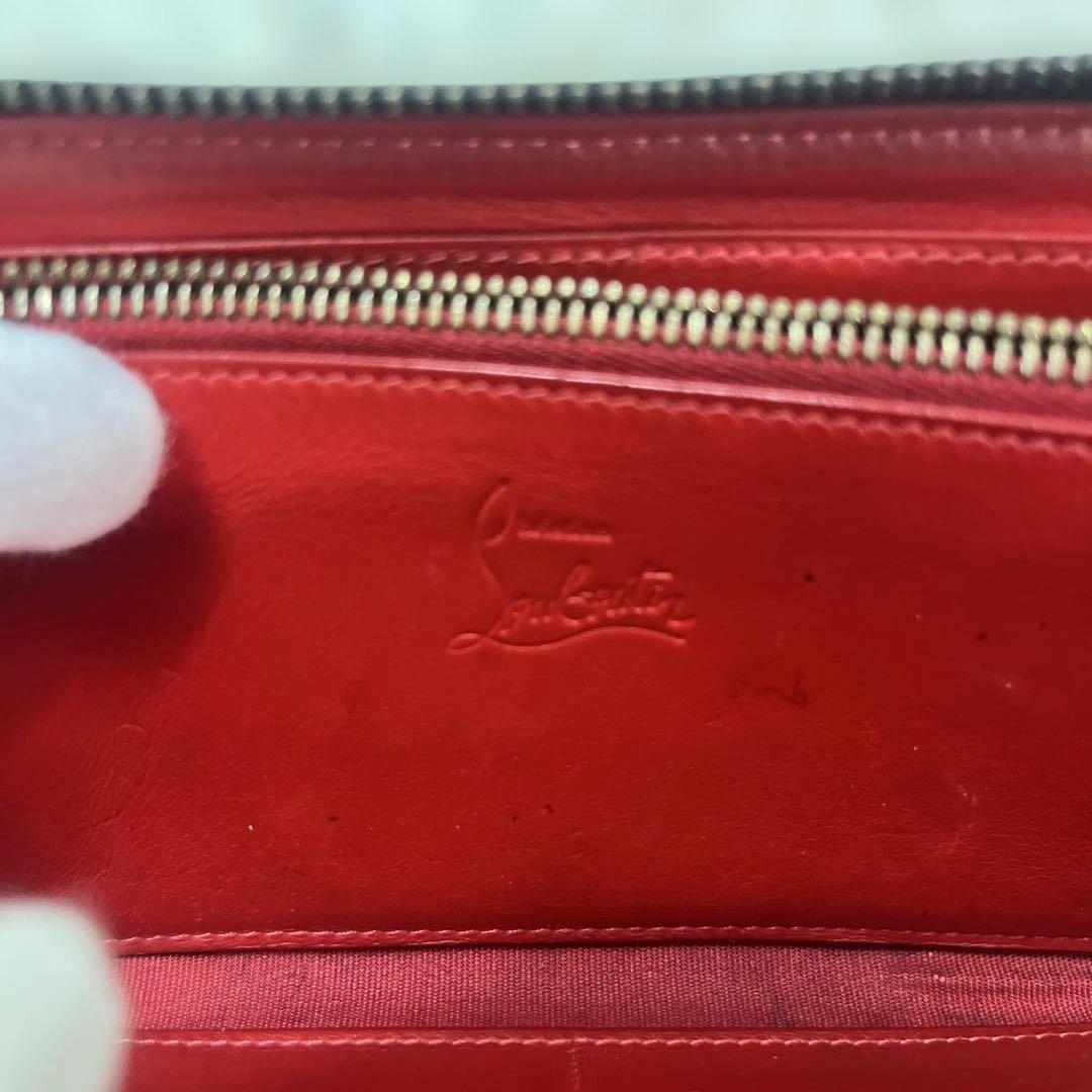 ルブタン スタッズ　ブラック　レッド　長財布　パネトーネ