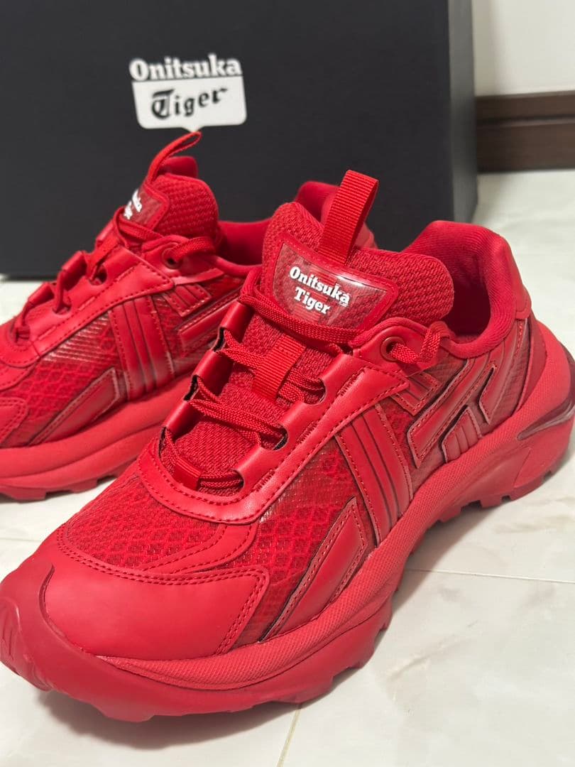 タイムセール♪23:59まで！美品☆オニツカタイガー　TIGTRAIL RS