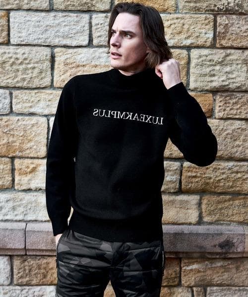 LUXEAKMPLUS / 23AW フロントロゴモックネックニット セーター