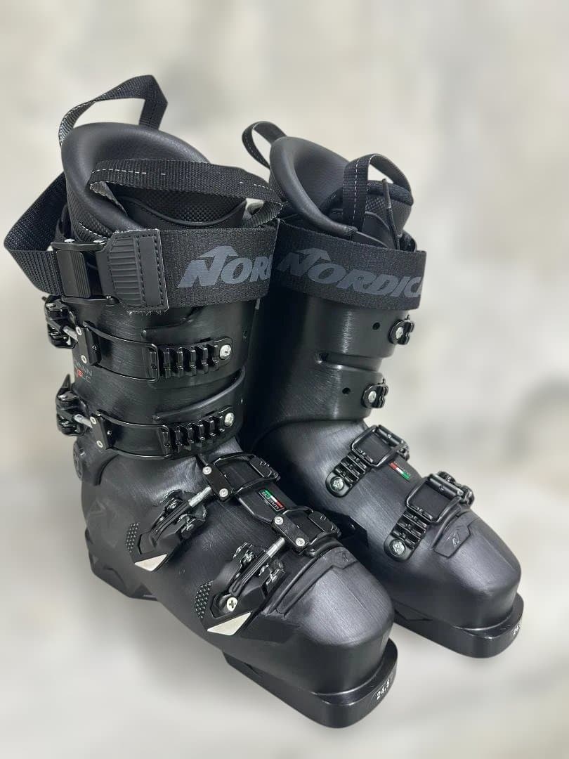 新品未使用 NORDICA Dobermann 5RD スキーブーツ 24/25