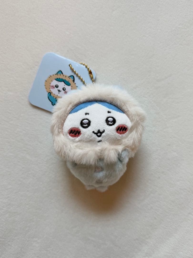 ちいかわ ハチワレ フッサフサなパジャママスコット - メルカリ