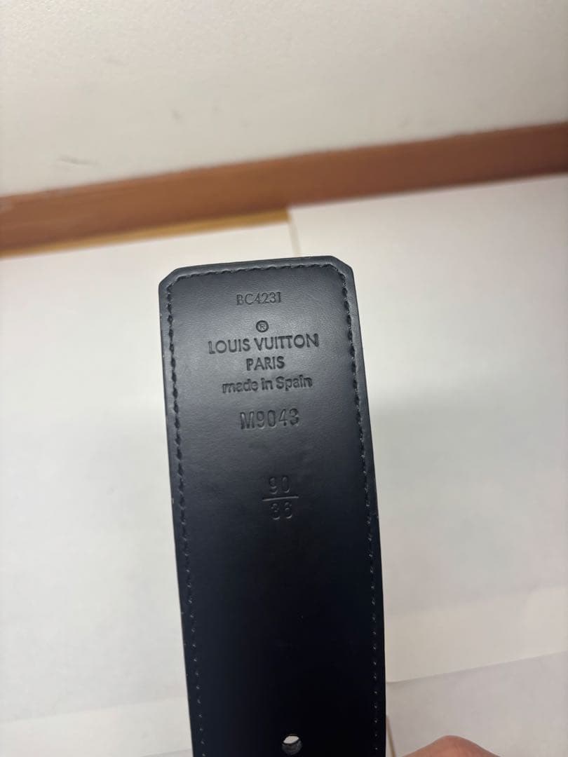 Louis Vuitton モノグラム サンチュール ブラック レザー LVロゴ