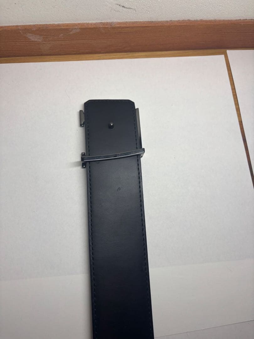 Louis Vuitton モノグラム サンチュール ブラック レザー LVロゴ