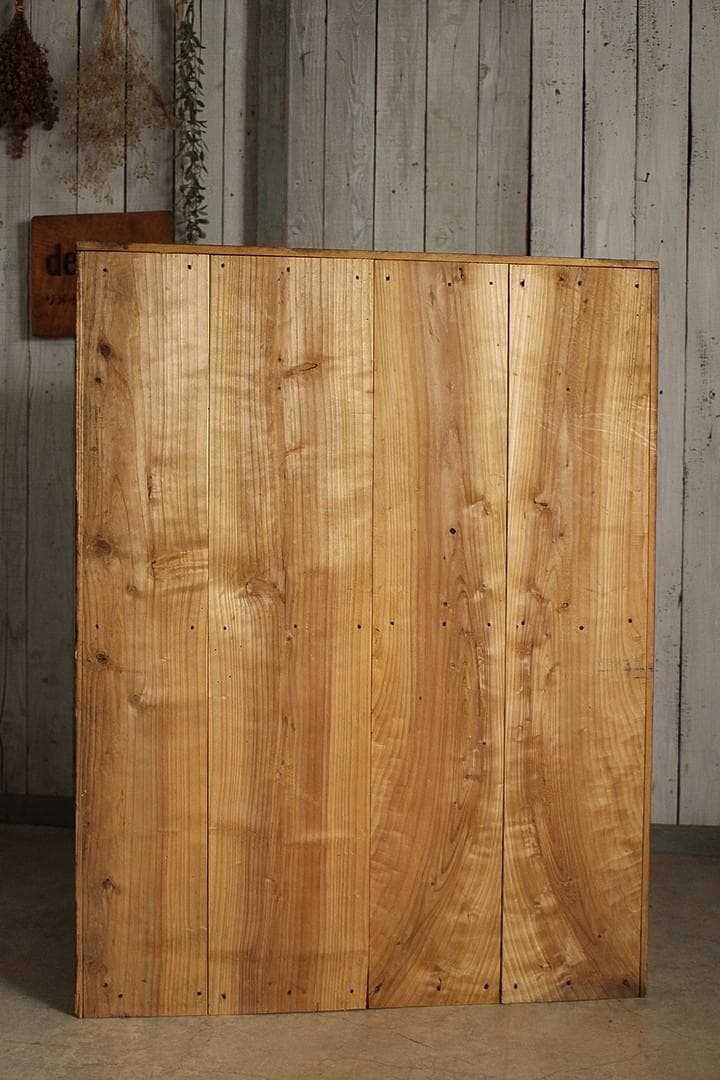 古く味のある木枠ガラス戸棚 食器棚 水屋 キャビネット 古家具