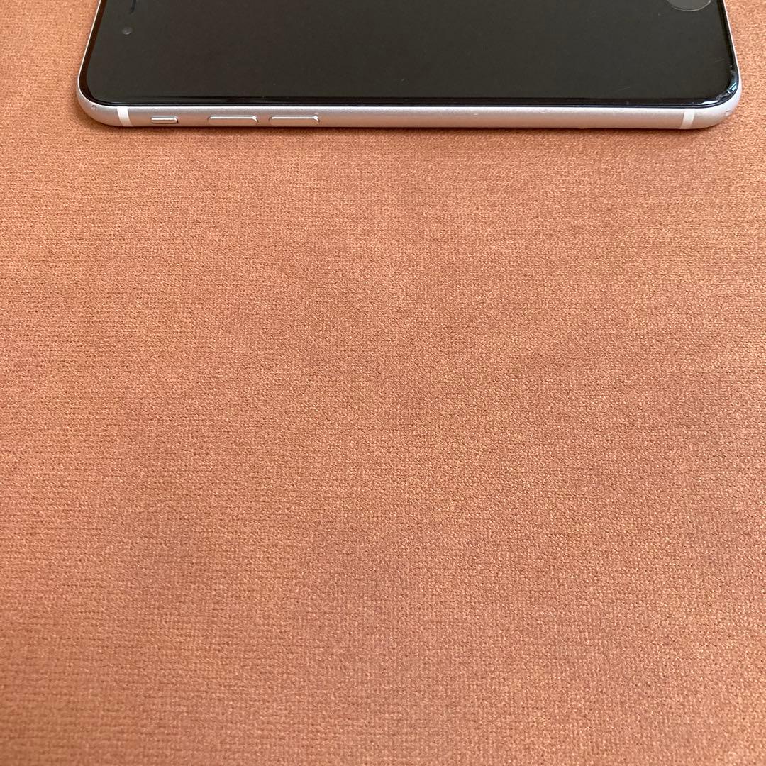 314【早い者勝ち】iPhoneSE2 第2世代 64GB SIMフリー☆