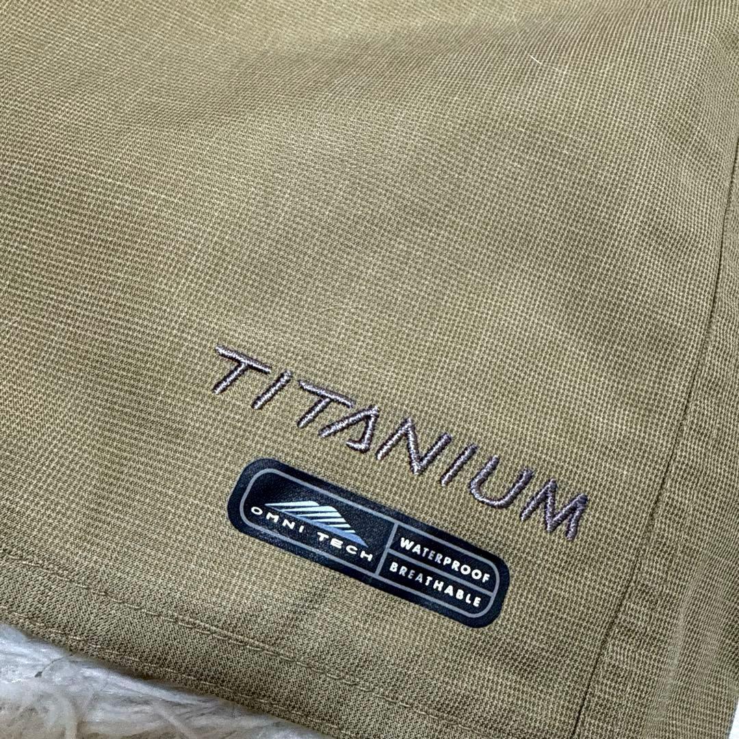 Columbiaコロンビア　スキー・スノボーウェア上下セットTITANIUM