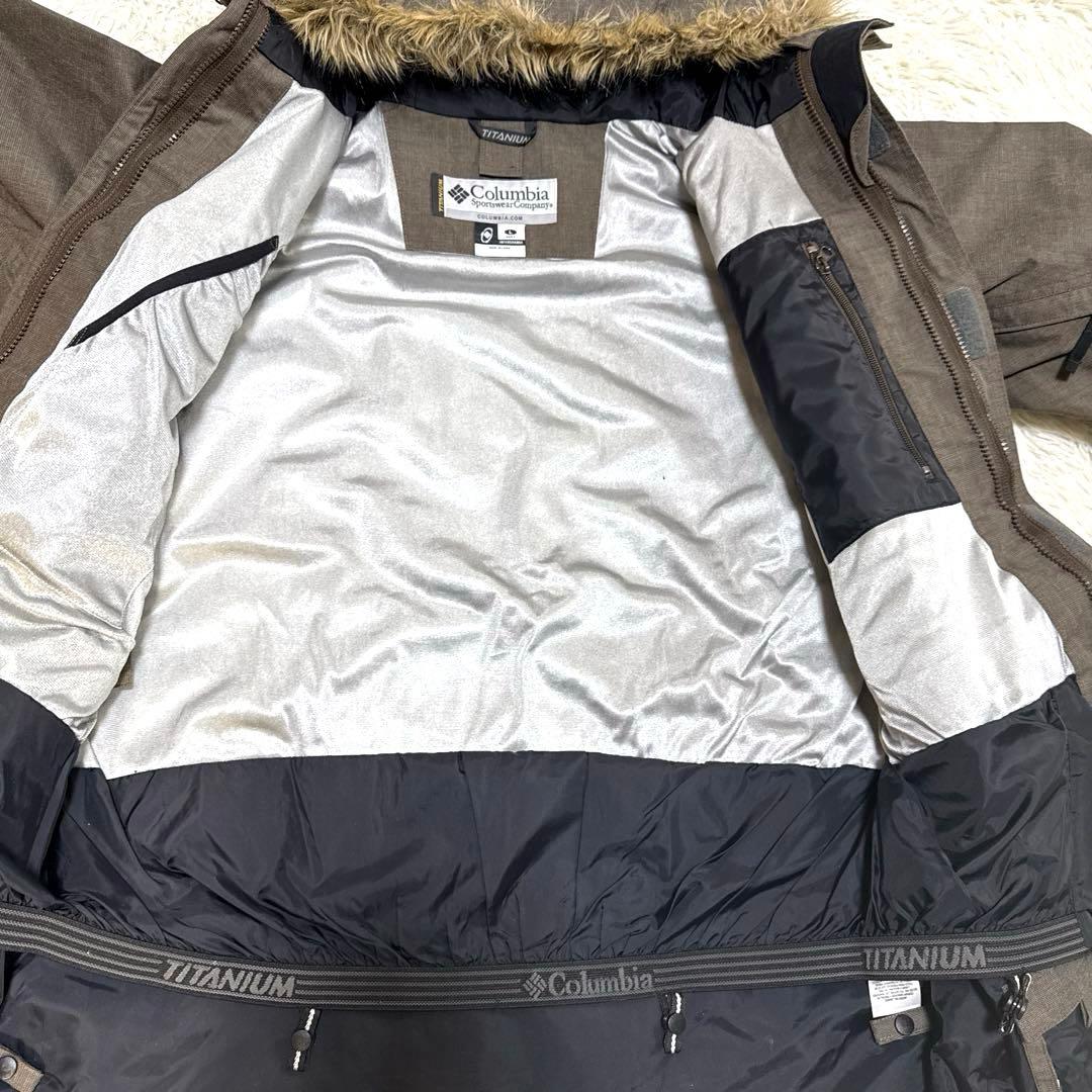 Columbiaコロンビア　スキー・スノボーウェア上下セットTITANIUM
