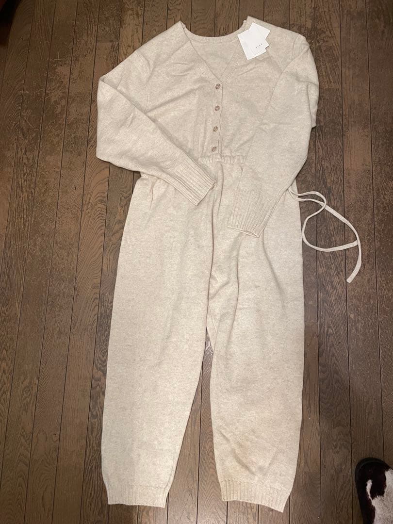 etre tokyo Vネックニットオールインワン